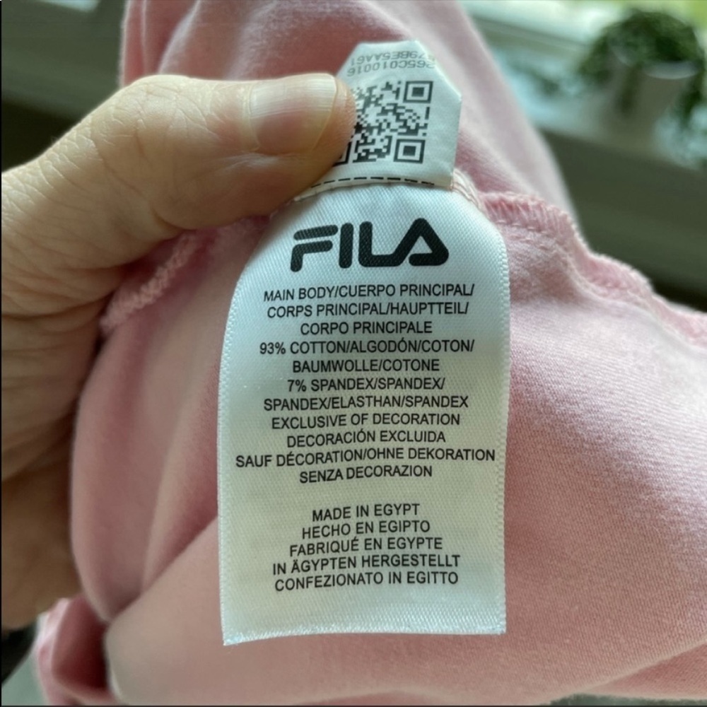 FILA Colorblock Tee Size Medium - Picture 5 of 6